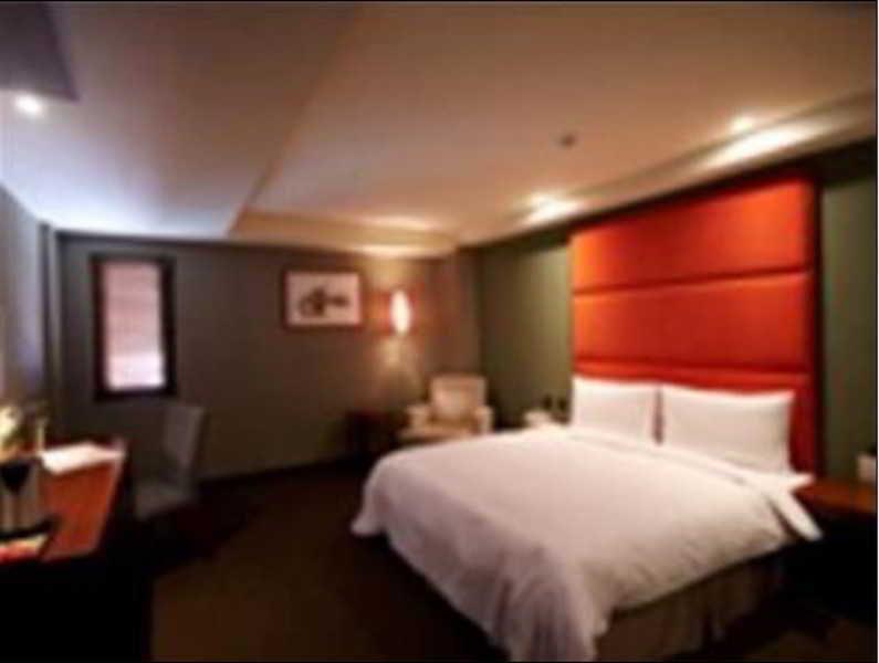 Rich & Free Hotel - Kaifeng 富逸旅趣-北車開封館 Taipei Exterior photo